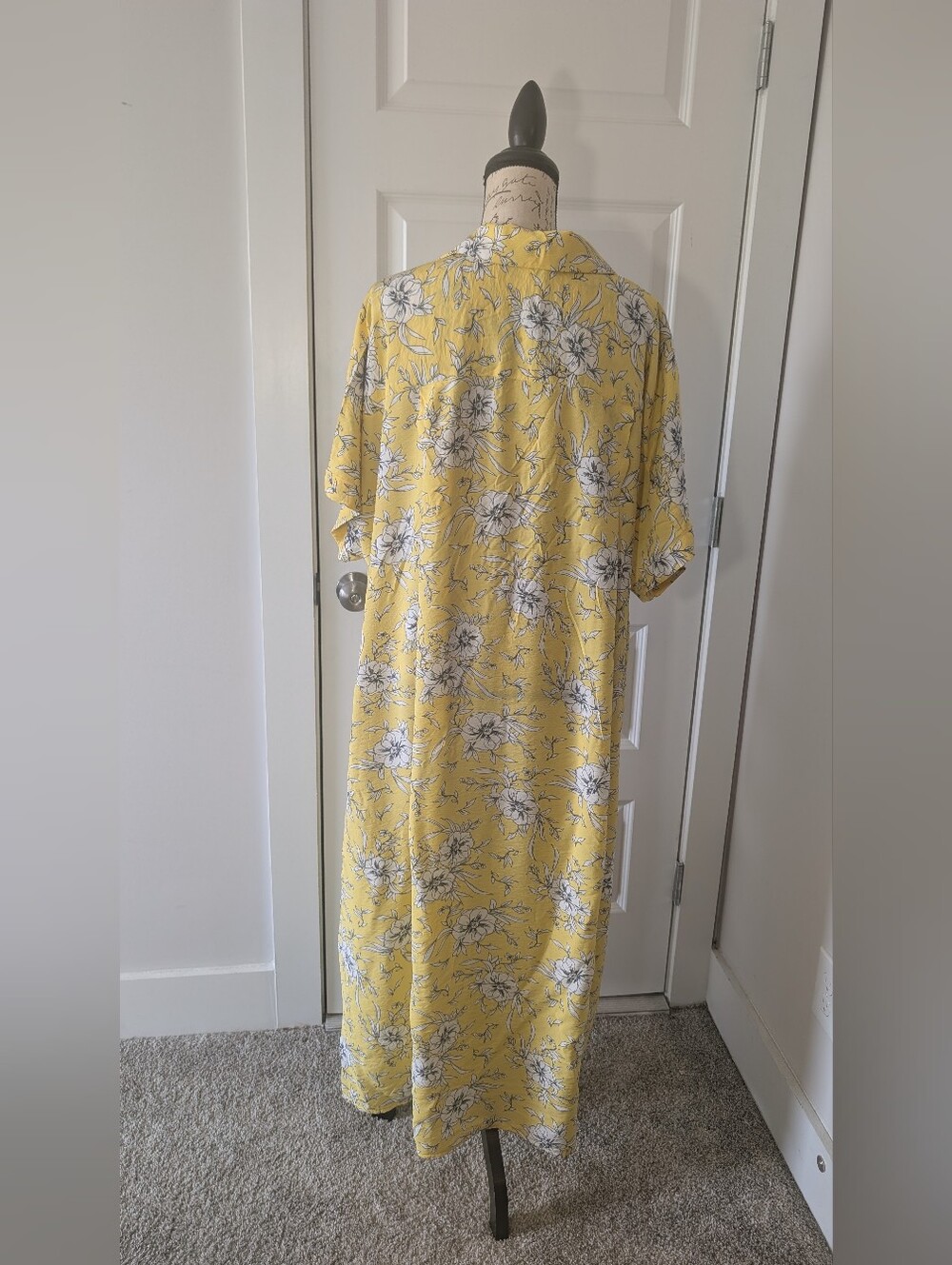 Torrid Yellow Belle Isle Floral Dress with White & Black Botanical Print Size 2X - Picture 3 of 9